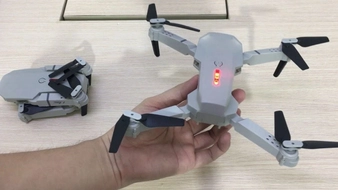 How can foreign residents register and use flycams in Vietnam?