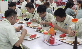 Từ 01/7/2026, tiền ăn giữa ca không quá 1,2 triệu đồng/tháng không tính thuế TNCN