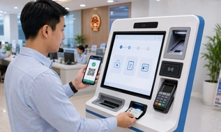 Từ 05/8/2026, dùng VNeID hoặc thẻ Căn cước để xác thực khi nộp hồ sơ tại ki-ốt thông minh