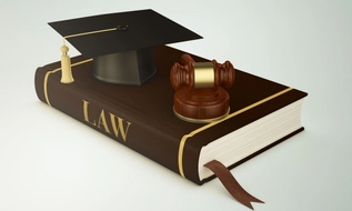Cơ sở đại học, giáo dục nghề nghiệp phải đưa pháp luật liên quan đến ngành nghề vào chương trình đào tạo