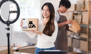Đề xuất: Cấm livestream bán thuốc, siết chặt hoạt động kinh doanh thuốc trực tuyến