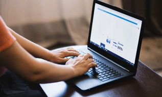​Từ 01/10/2026, cá nhân được yêu cầu Tòa án cung cấp thông tin qua Internet