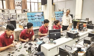 5 nhóm ngành, nghề áp dụng môn học định hướng nghề nghiệp trong chương trình trung học nghề
