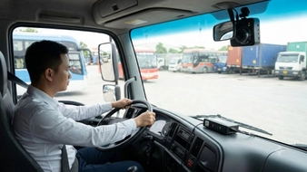 Từ năm 2028, những loại xe nào phải lắp thiết bị ghi nhận hình ảnh người lái xe?
