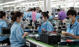 Đoàn viên mất việc làm, có hoàn cảnh đặc biệt khó khăn được miễn đóng đoàn phí tối đa 12 tháng