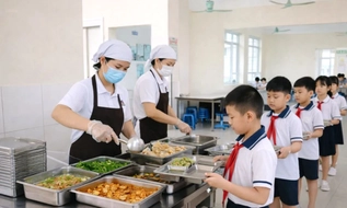 Bộ Y tế yêu cầu công khai thực đơn bữa ăn nội trú, bán trú tại trường học