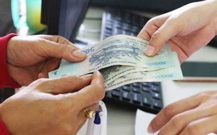 Đoàn viên được tạm dừng sinh hoạt có phải đóng đoàn phí không?