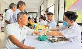 Hà Nội đặt mục tiêu 100% người dân được khám sức khỏe định kỳ vào năm 2030