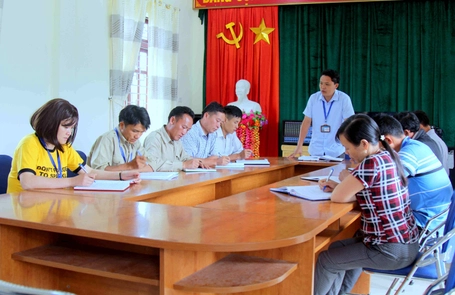 Thẩm quyền người đứng đầu tạm đình chỉ công tác cán bộ cấp dưới