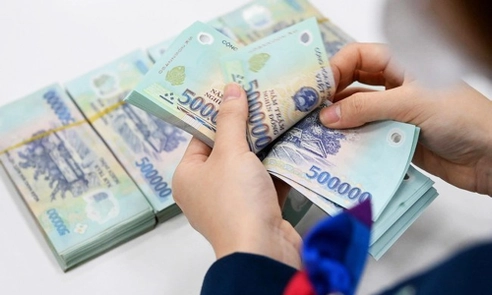 Người hoạt động không chuyên trách kiêm nhiệm nhiều chức danh chỉ được tính một mức phụ cấp để hưởng trợ cấp