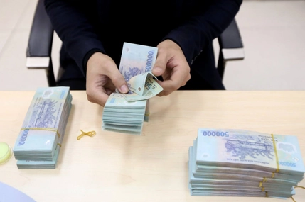 Urgent consolidation and dissolution of ineffective off-budget state financial funds