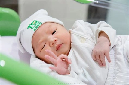 Ha Noi drafts cash incentives to boost lagging birth rate