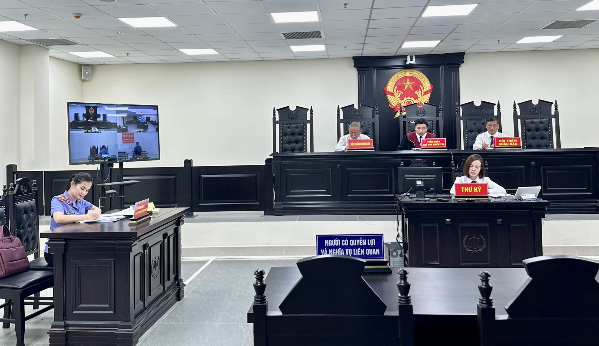 Law on Organization of People’s Courts Law on Organization of People’s Courts
