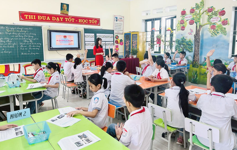 Thủ tướng yêu cầu bảo đảm biên chế giáo viên cho năm học 2025-2026 Thủ tướng yêu cầu bảo đảm biên chế giáo viên cho năm học 2025-2026