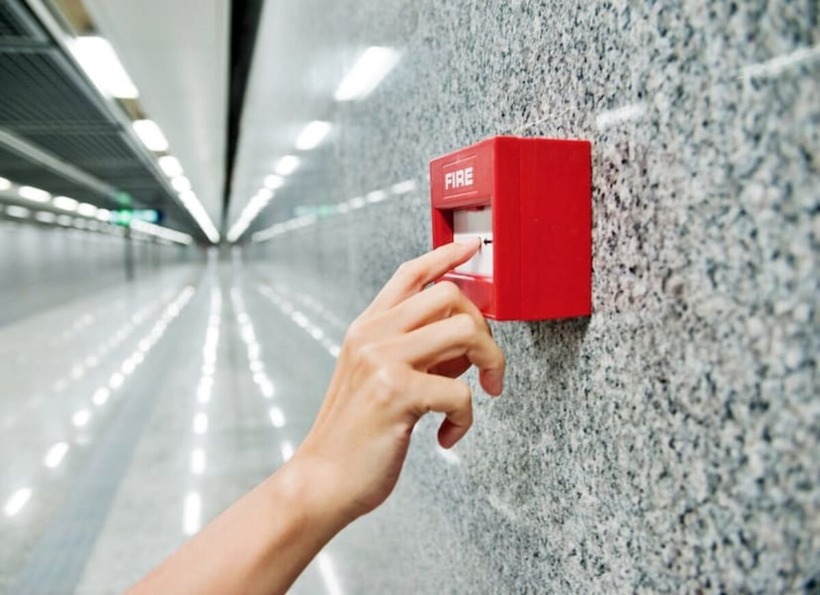 Lộ trình trang bị, kết nối thiết bị truyền tin báo cháy cho nhà ở theo Nghị định 105 Lộ trình trang bị, kết nối thiết bị truyền tin báo cháy cho nhà ở theo Nghị định 105