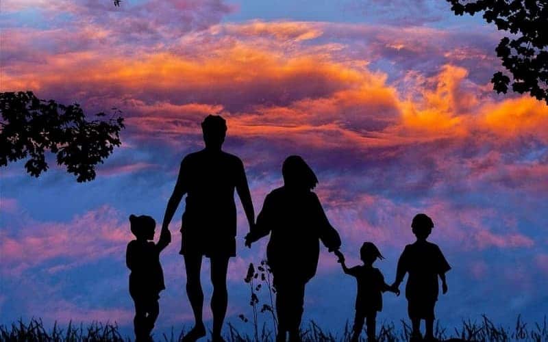 Vợ chồng được tự quyết định số con Vợ chồng được tự quyết định số con