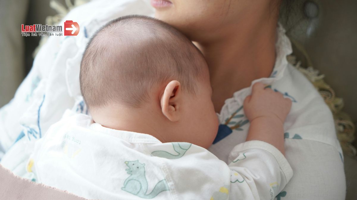những khoản tiền lao động nữ nhận được khi sinh con những khoản tiền lao động nữ nhận được khi sinh con