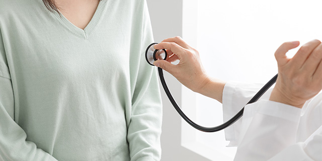 Văn bản đề nghị ký hợp đồng, phụ lục hợp đồng khám bệnh (Ảnh minh họa)