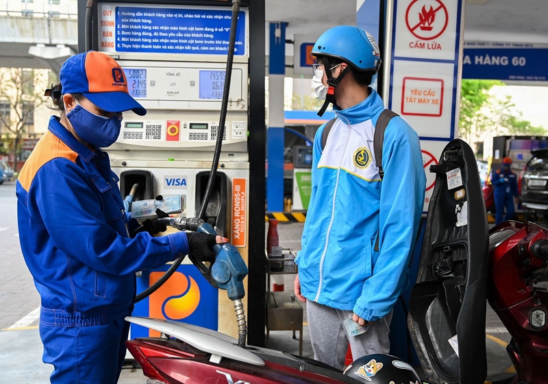Giá xăng ngày 24/7/2025 Giá xăng ngày 24/7/2025 được điều chỉnh giảm