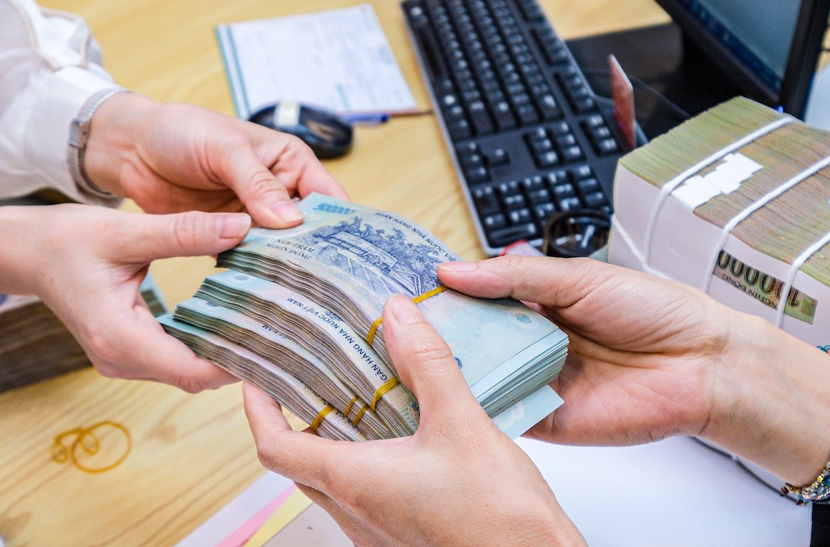 Tiền xăng xe, điện thoại, ăn trưa... cho người lao động có phải đóng BHXH? Tiền xăng xe, điện thoại, ăn trưa... cho người lao động có phải đóng BHXH?