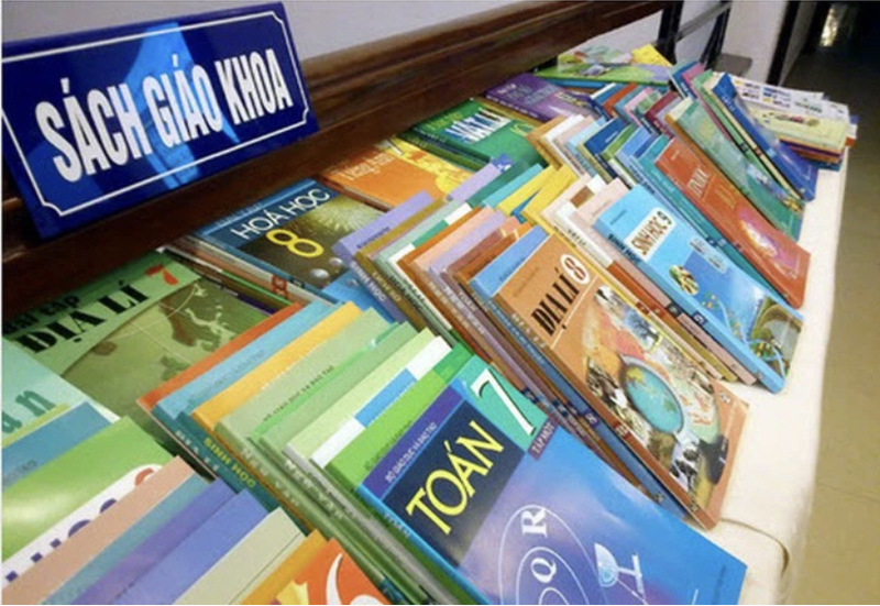 Bộ GDĐT trả lời kiến nghị về bộ sách giáo khoa dùng chung trên cả nước Bộ GDĐT trả lời kiến nghị về bộ sách giáo khoa dùng chung trên cả nước