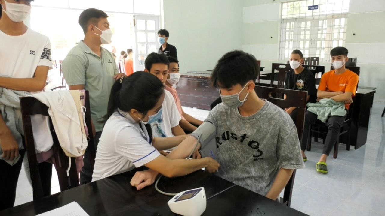 điều chỉnh về chính sách chi trả khi công dân đi khám sức khỏe NVQS điều chỉnh về chính sách chi trả khi công dân đi khám sức khỏe NVQS