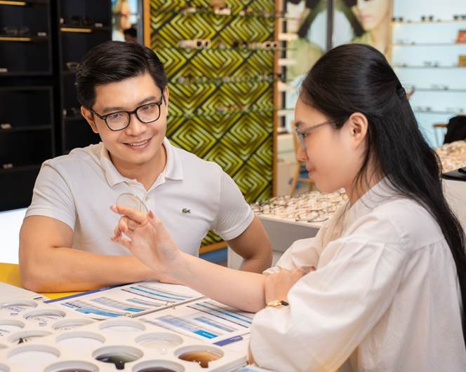 Nhân viên am hiểu, tư vấn chuyên sâu cho khách hàng