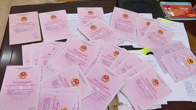 Người dân không cần chứng minh nguồn gốc đất khi xin cấp sổ đỏ Nguoi-dan-khong-can-chung-minh-nguon-goc-dat-khi-xin-cap-so-do