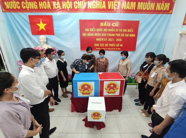 Người đang đi tù có được bầu cử không?