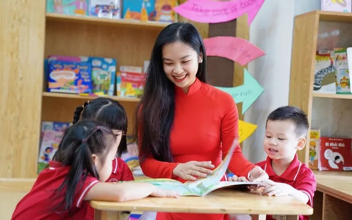 Giáo viên được hưởng đồng thời nhiều loại hệ số lương đặc thù hay không?