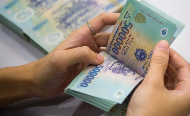 NĂM 2026, CÓ ÁP DỤNG QUY ĐỊNH NGƯỜI CÓ BẰNG CAO ĐẲNG, ĐH ĐƯỢC TRẢ LƯƠNG CAO HƠN 7%?