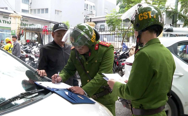 Hà Nội hỗ trợ 4,96 triệu đồng/tháng cho cán bộ, chiến sỹ Công an cấp xã Hà Nội hỗ trợ 4,96 triệu đồng/tháng cho cán bộ, chiến sỹ Công an cấp xã