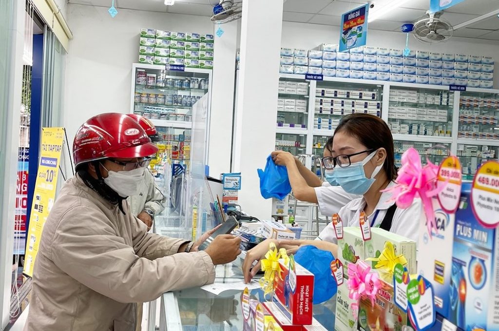 Yêu cầu các địa phương tổ chức bán thuốc 24/24h trong dịp Tết Yêu cầu các địa phương tổ chức bán thuốc 24/24h trong dịp Tết