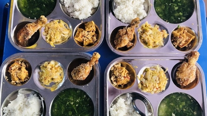 TP.HCM rà soát toàn diện bữa ăn học đường, dừng sử dụng suất ăn không bảo đảm an toàn