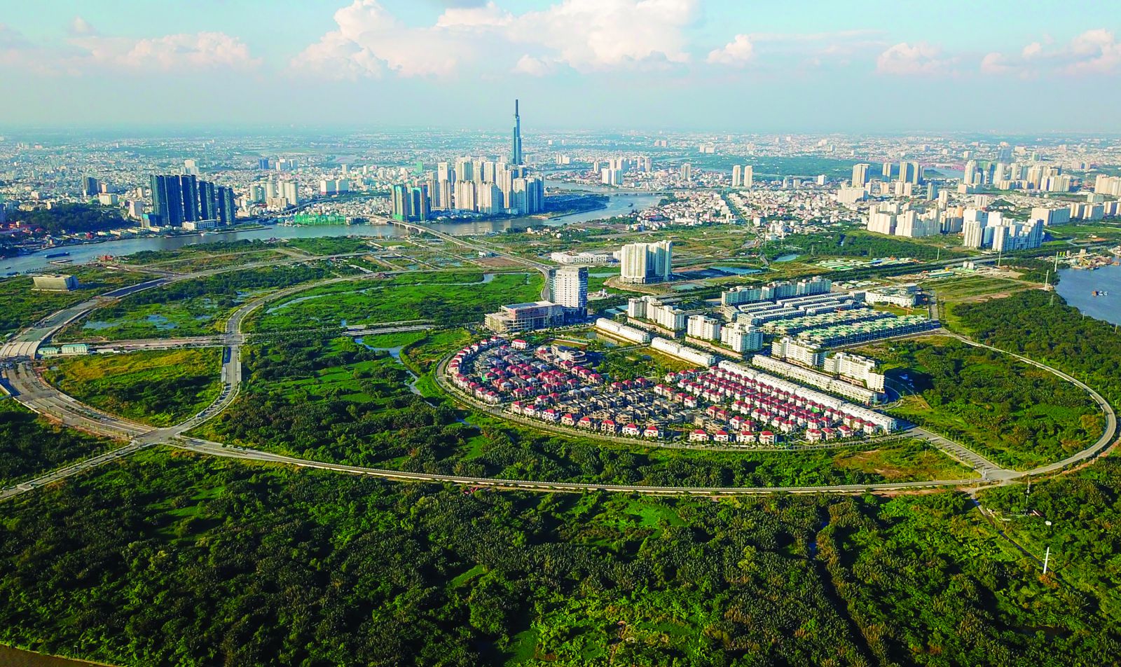 Các khu vực ven đô Hà Nội đang trở thành điểm đến của nhiều người mua nhà.