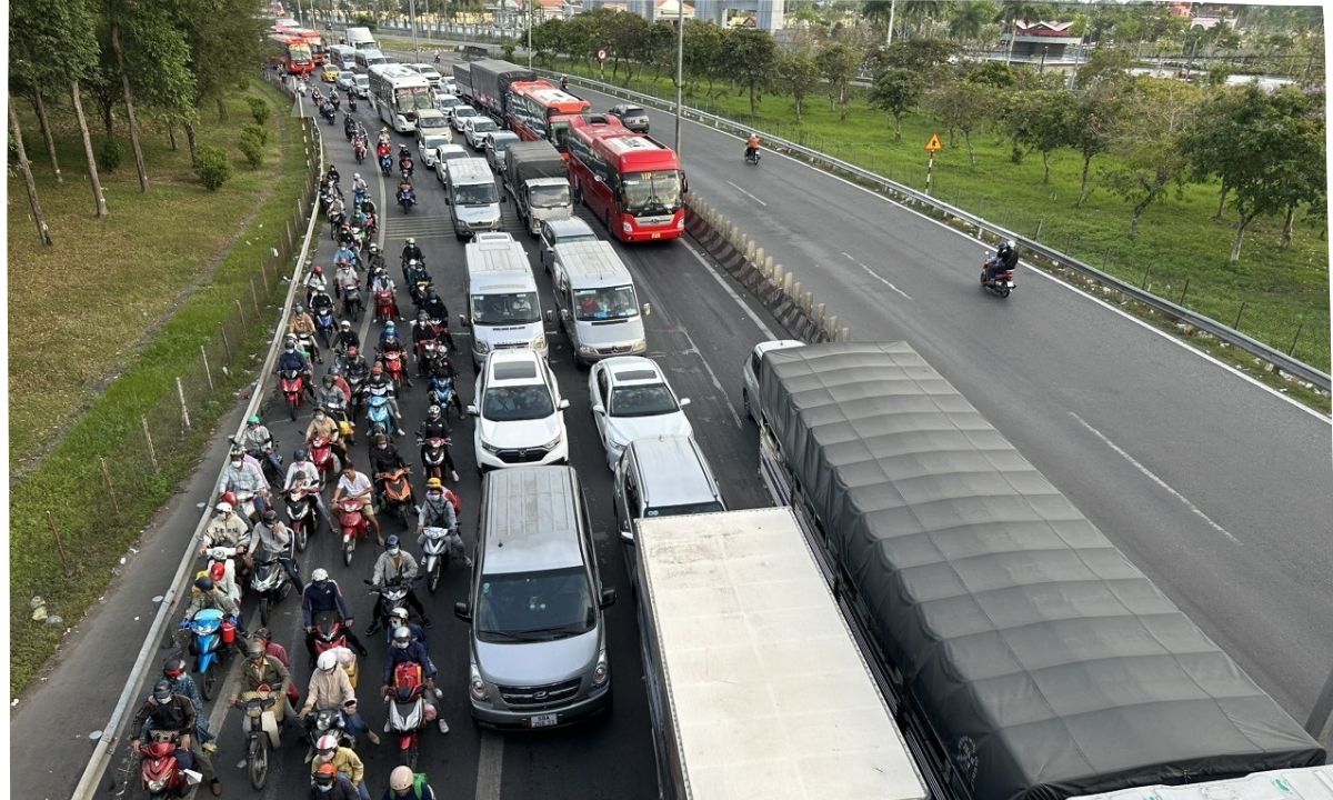 Năm 2026, những loại xe tải nào bị cấm vào nội đô? Năm 2026, những loại xe tải nào bị cấm vào nội đô?