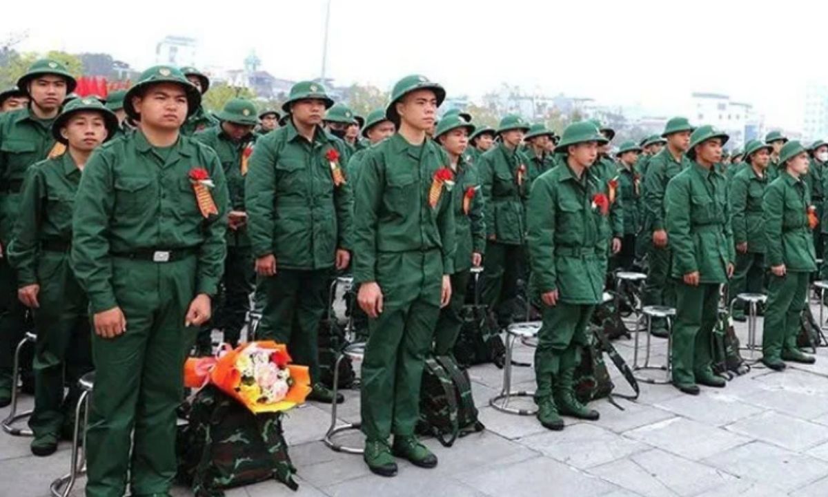 Trốn nghĩa vụ quân sự năm 2026 bị phạt thế nào? Trốn nghĩa vụ quân sự năm 2026 bị phạt thế nào?