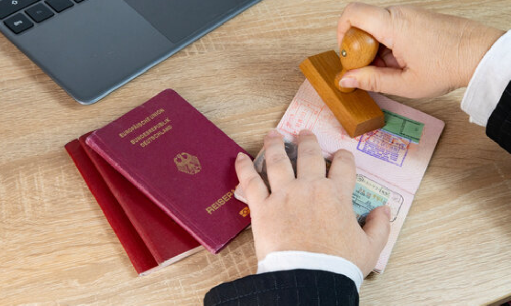 Mẫu NA9: Tờ khai đề nghị cấp, cấp lại giấy miễn thị thực Mẫu NA9: Tờ khai đề nghị cấp, cấp lại giấy miễn thị thực
