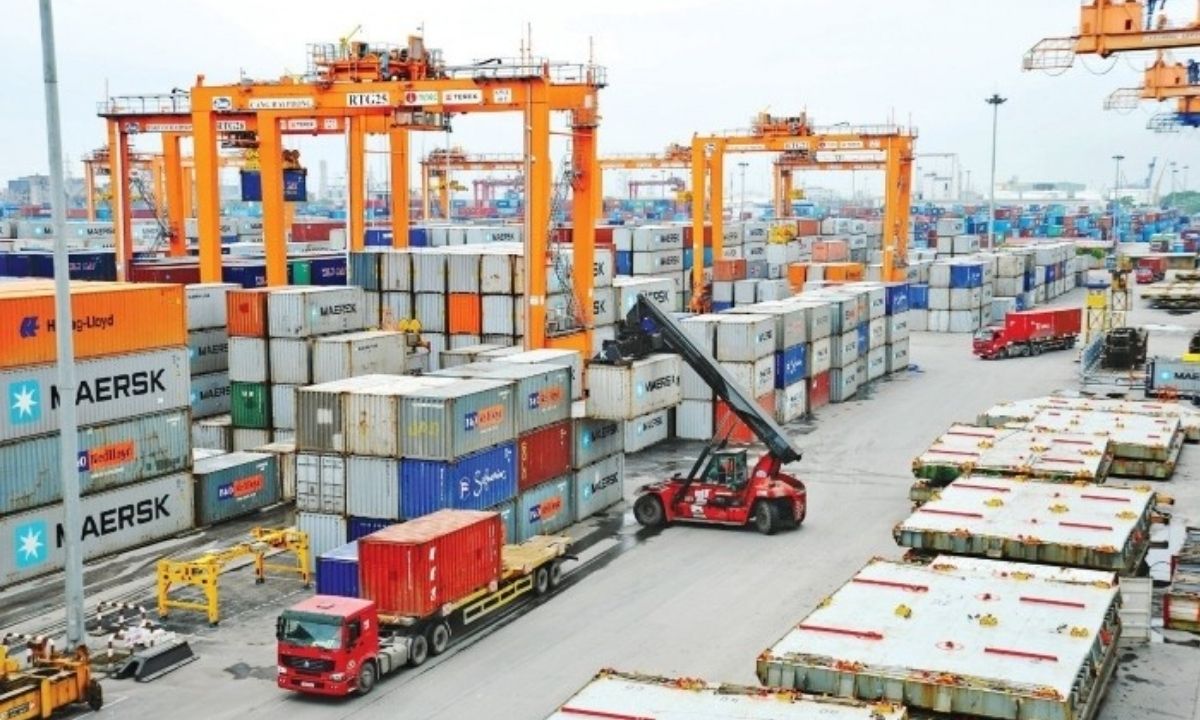 UBND cấp tỉnh được cấp phép xuất khẩu, tạm nhập tái xuất và quá cảnh hàng hóa lưỡng dụng UBND cấp tỉnh được cấp phép xuất khẩu, tạm nhập tái xuất và quá cảnh hàng hóa lưỡng dụng