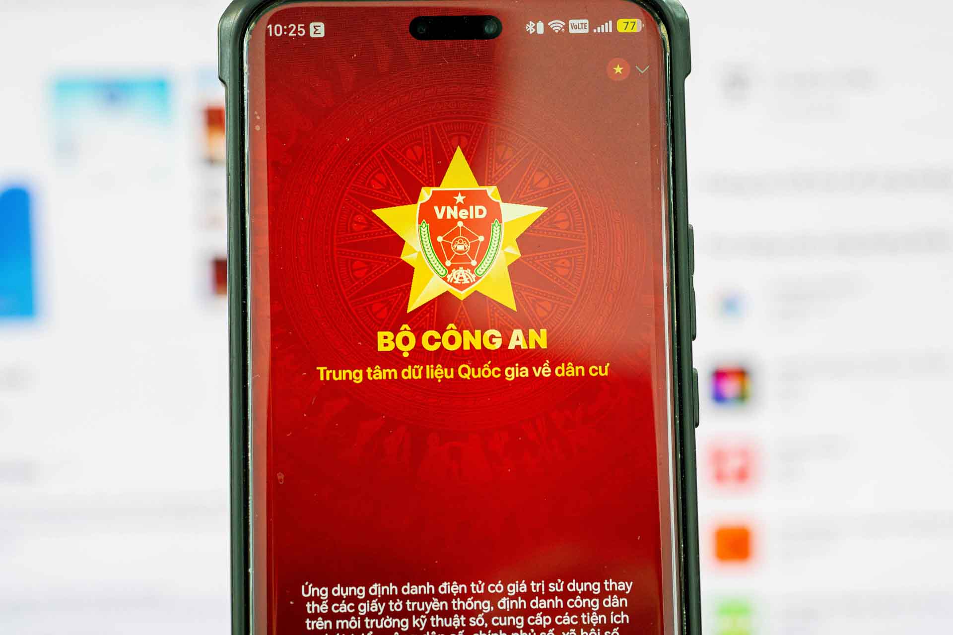Tài khoản VNeID tự động bị khóa nếu số điện thoại đăng ký đã thay đổi và không chính chủ Tài khoản VNeID tự động bị khóa nếu số điện thoại đăng ký đã thay đổi và không chính chủ