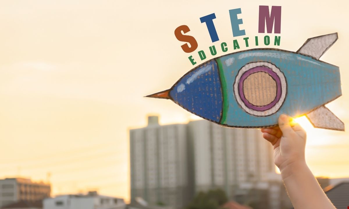 Giáo dục STEM không làm tăng tiết học, không phát sinh môn học và đầu điểm riêng Giáo dục STEM không làm tăng tiết học, không phát sinh môn học và đầu điểm riêng
