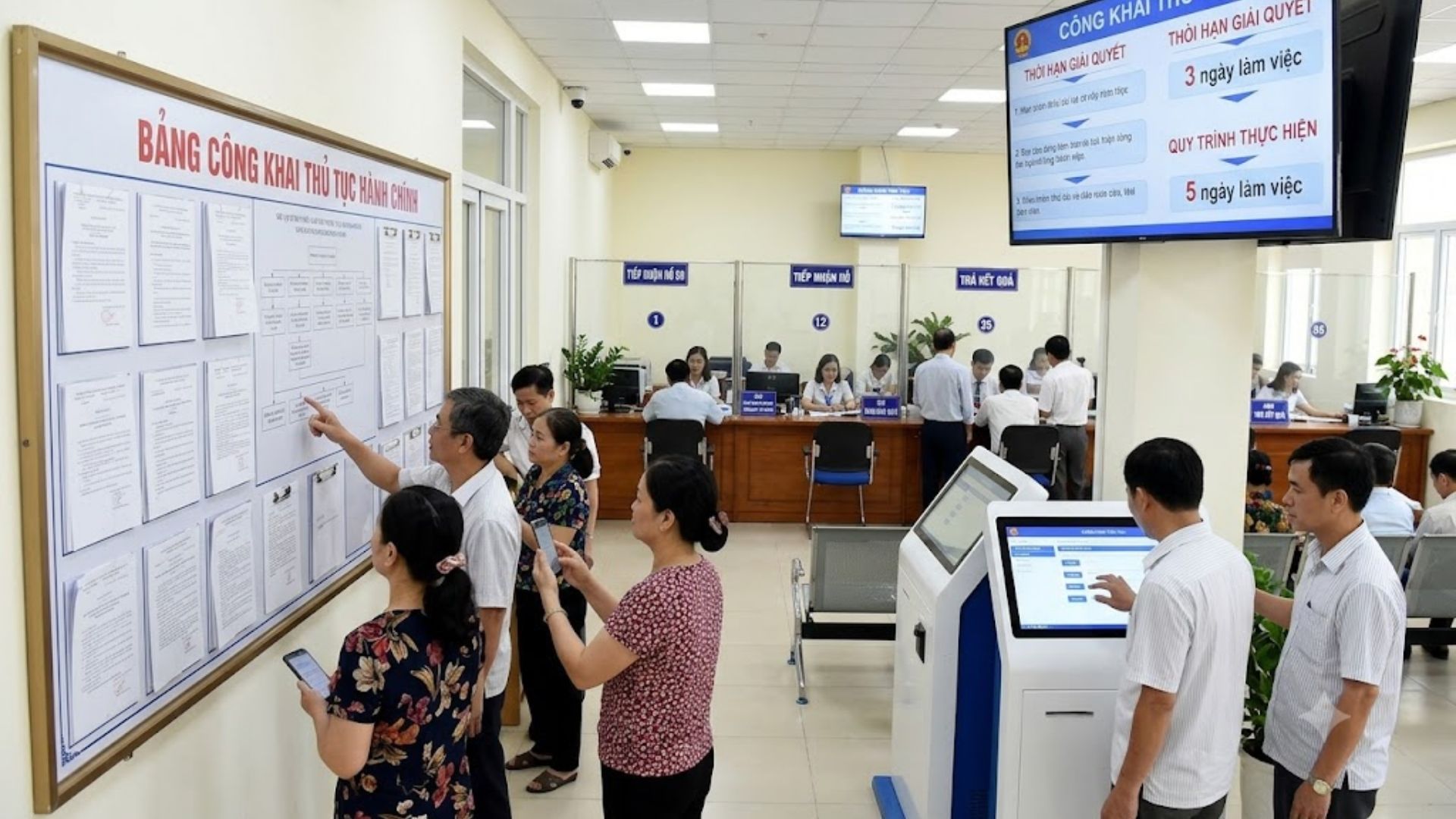 Thời hạn và hình thức công bố, công khai thủ tục hành chính được quy định thế nào?